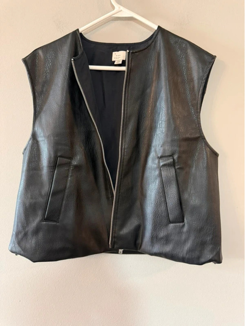 A New Day Women’s Black Faux Leather Zip-Front Vest Size XS